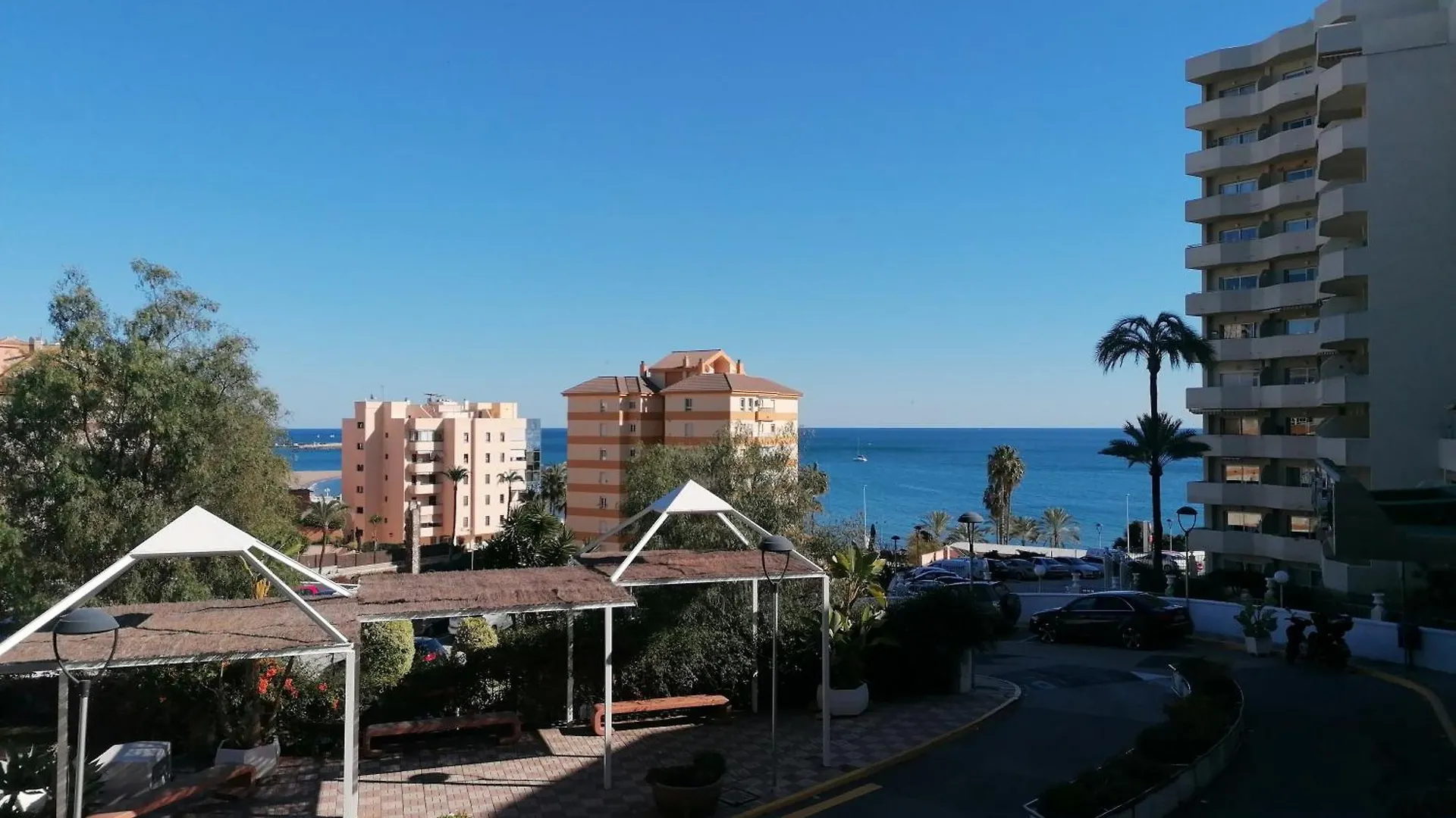 Apartment Estudio Terraza Vista Mar Parking Gratuito Piscinas Benalmadena